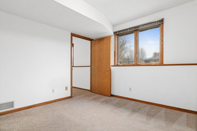 4359 Chowen Avenue N, Robbinsdale, MN 55422