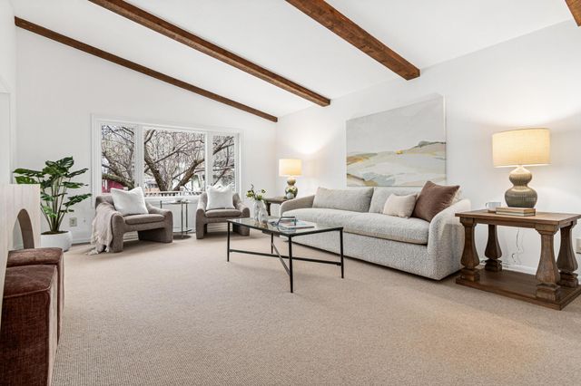 4359 Chowen Avenue N, Robbinsdale, MN 55422