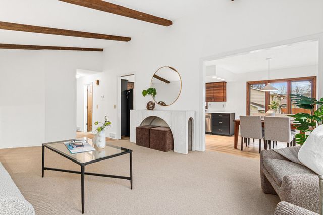 4359 Chowen Avenue N, Robbinsdale, MN 55422