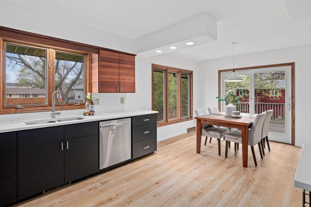 4359 Chowen Avenue N, Robbinsdale, MN 55422