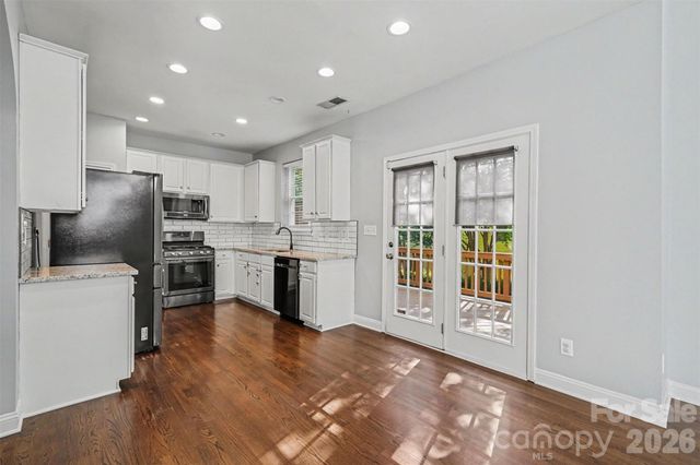 1926 Dunhill Drive, Charlotte, NC 28205