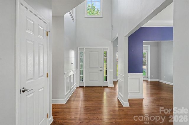 1926 Dunhill Drive, Charlotte, NC 28205