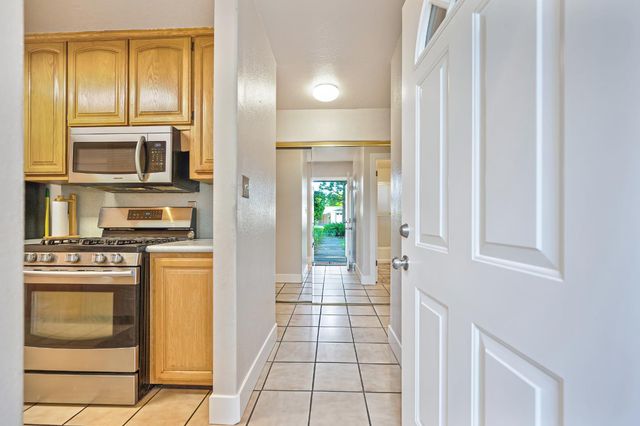 9077 Westeria Way, Orangevale, CA 95662