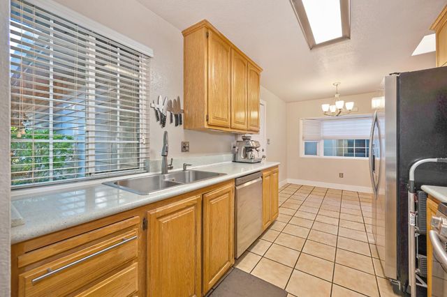 9077 Westeria Way, Orangevale, CA 95662