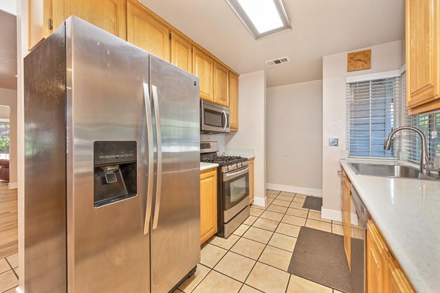 9077 Westeria Way, Orangevale, CA 95662