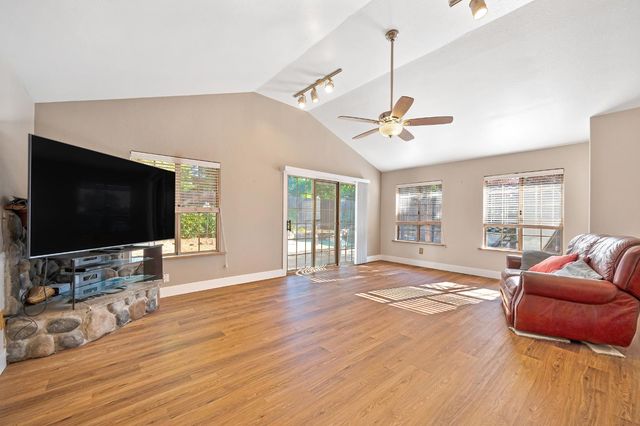 9077 Westeria Way, Orangevale, CA 95662