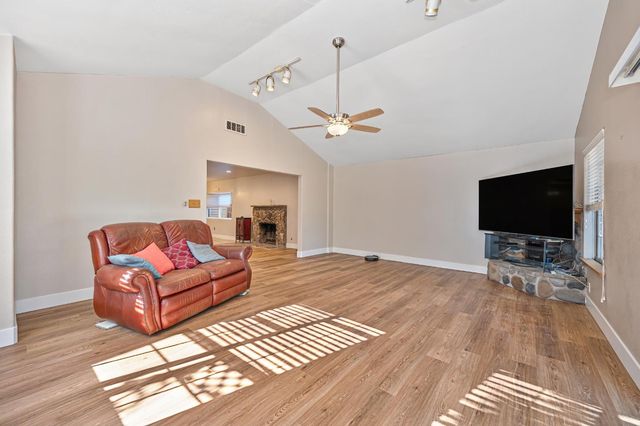 9077 Westeria Way, Orangevale, CA 95662