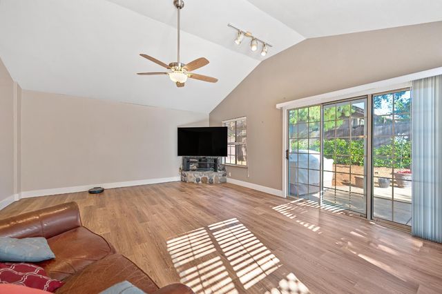 9077 Westeria Way, Orangevale, CA 95662