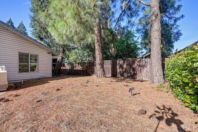 9077 Westeria Way, Orangevale, CA 95662