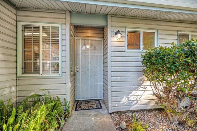 9077 Westeria Way, Orangevale, CA 95662