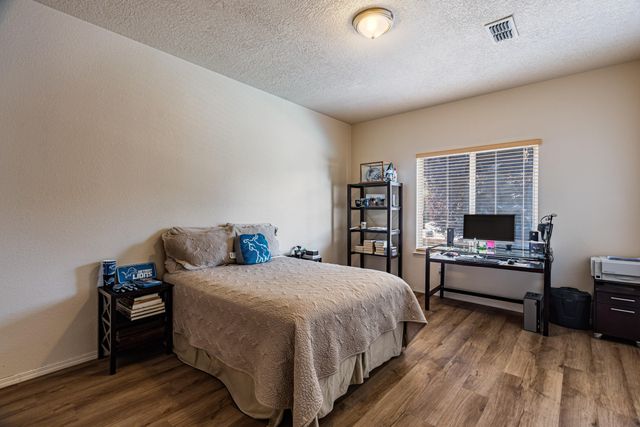 2301 Arroyo Falls Street NW, Albuquerque, NM 87120
