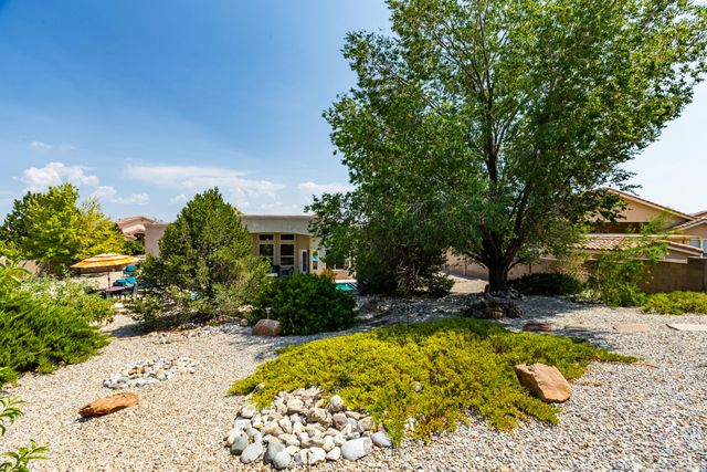 2301 Arroyo Falls Street NW, Albuquerque, NM 87120