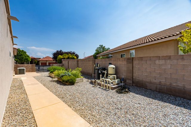 2301 Arroyo Falls Street NW, Albuquerque, NM 87120
