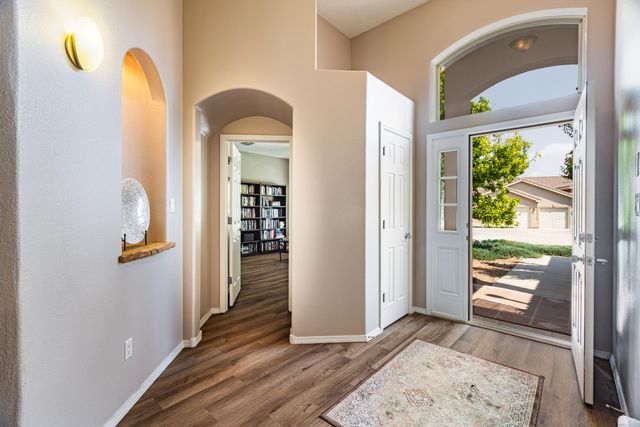 2301 Arroyo Falls Street NW, Albuquerque, NM 87120