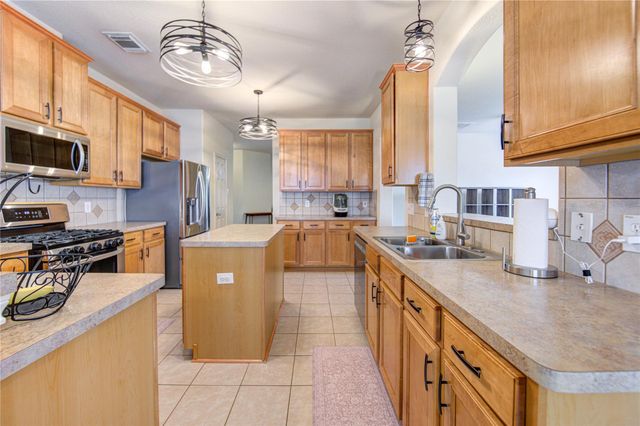 7803 Summer Night Lane, Rosenberg, TX 77469