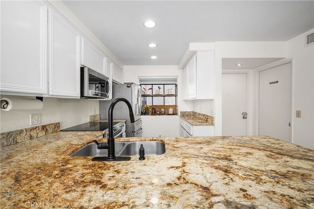 26701 Quail Creek 206, Laguna Hills, CA 92656
