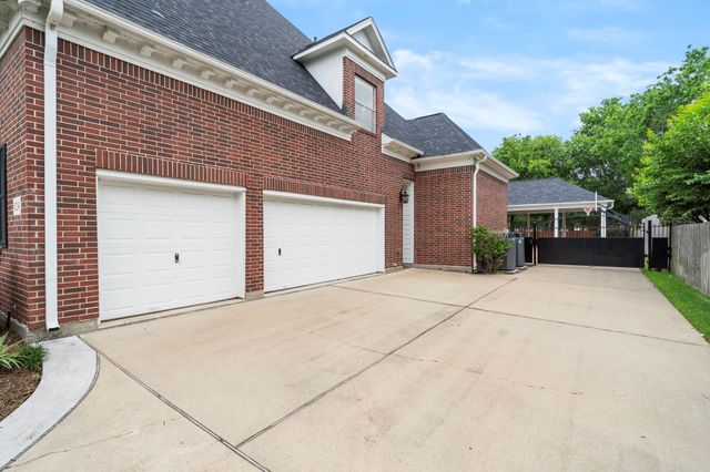 8214 Forest Gate Drive, Sugar Land, TX 77479