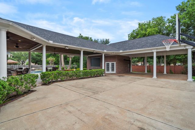 8214 Forest Gate Drive, Sugar Land, TX 77479