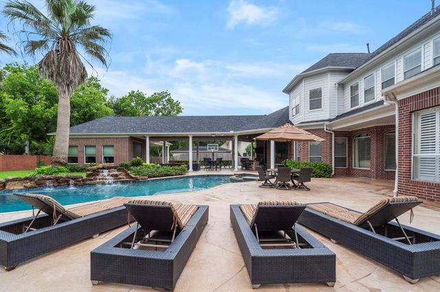 8214 Forest Gate Drive, Sugar Land, TX 77479