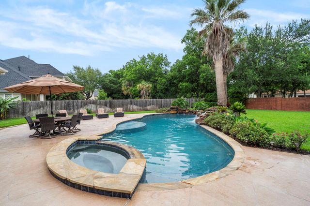 8214 Forest Gate Drive, Sugar Land, TX 77479