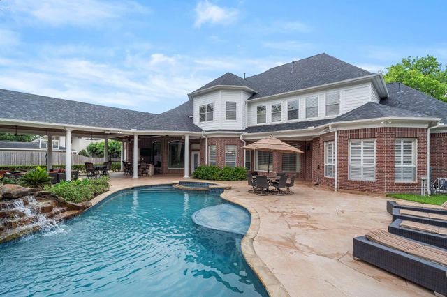 8214 Forest Gate Drive, Sugar Land, TX 77479