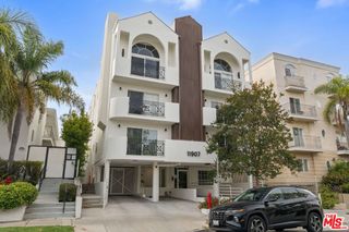 11907 Darlington Avenue 101, Los Angeles, CA 90049