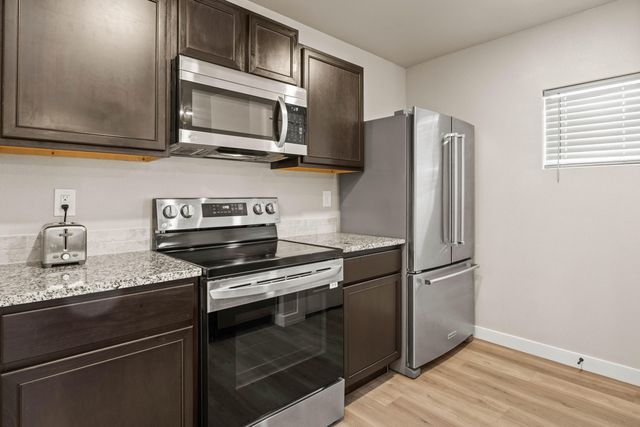 2012 Plains Avenue, Wolfforth, TX 79382