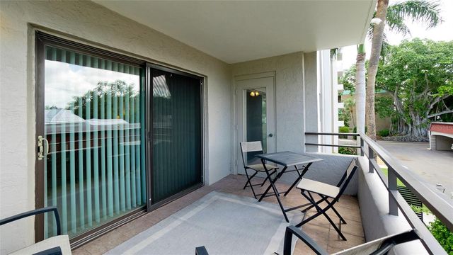 1400 1ST AVENUE W 206, Bradenton, FL 34205