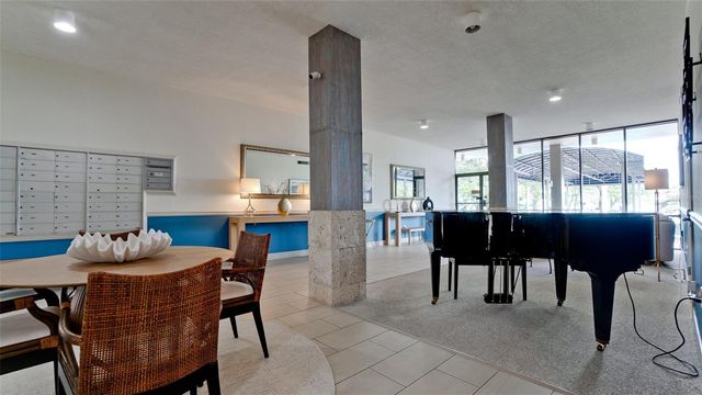 1400 1ST AVENUE W 206, Bradenton, FL 34205