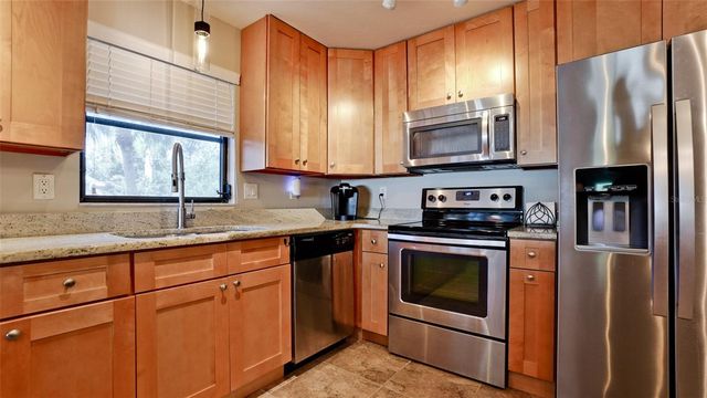 1400 1ST AVENUE W 206, Bradenton, FL 34205