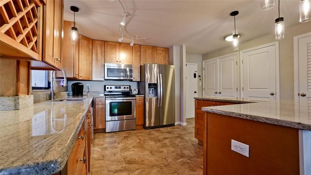1400 1ST AVENUE W 206, Bradenton, FL 34205