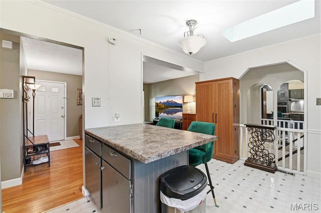 1901 Croftdale Drive, Florissant, MO 63031