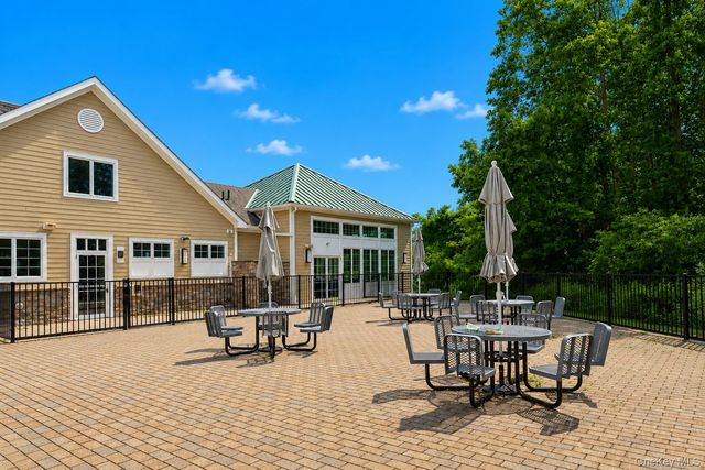 320 Hudson View Terrace, Hyde Park, NY 12538