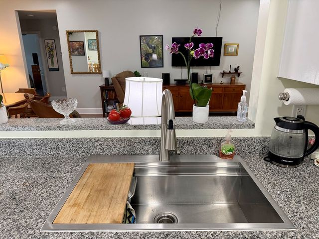 204 Thistlewood Drive, Dothan, AL 36301