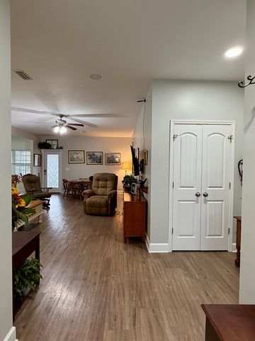 204 Thistlewood Drive, Dothan, AL 36301