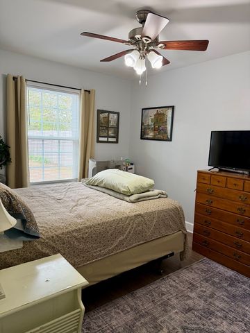 204 Thistlewood Drive, Dothan, AL 36301