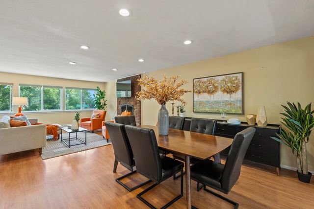 1984 Camino Manzana, Los Alamos, NM 87544