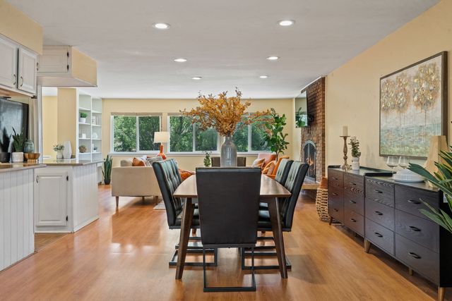 1984 Camino Manzana, Los Alamos, NM 87544