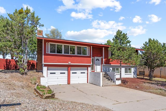 1984 Camino Manzana, Los Alamos, NM 87544