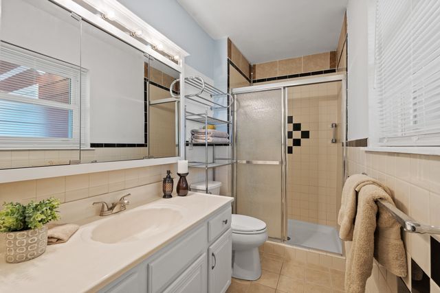 1984 Camino Manzana, Los Alamos, NM 87544