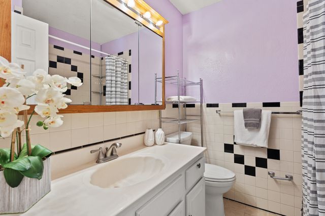 1984 Camino Manzana, Los Alamos, NM 87544