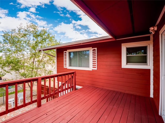 1984 Camino Manzana, Los Alamos, NM 87544
