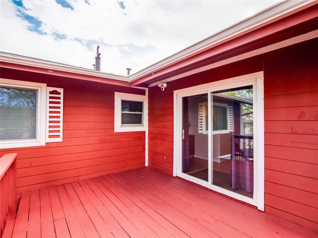 1984 Camino Manzana, Los Alamos, NM 87544