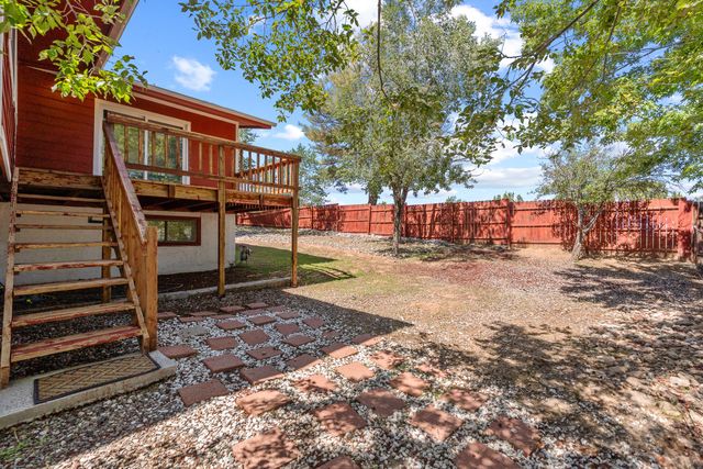 1984 Camino Manzana, Los Alamos, NM 87544