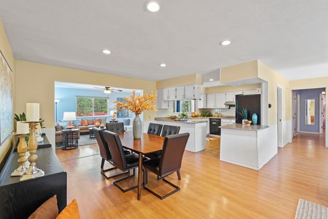 1984 Camino Manzana, Los Alamos, NM 87544