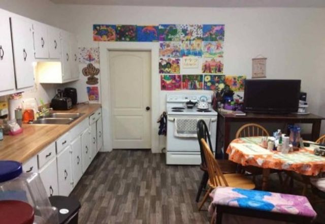 413 W Church St, W, Lewisburg, TN 37091