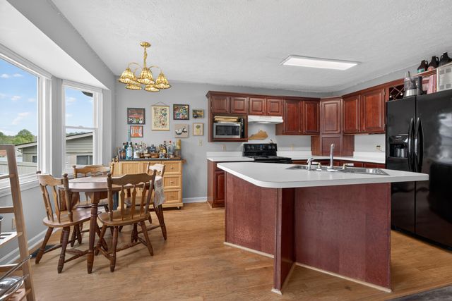 105 Pebble Beach Court, Frankfort, KY 40601