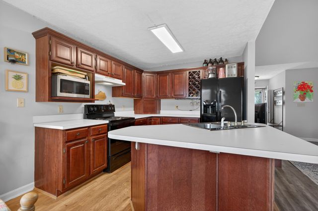 105 Pebble Beach Court, Frankfort, KY 40601