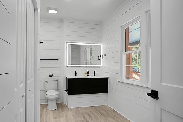 8527 Benjamin Simmons Road, Hollywood, SC 29449