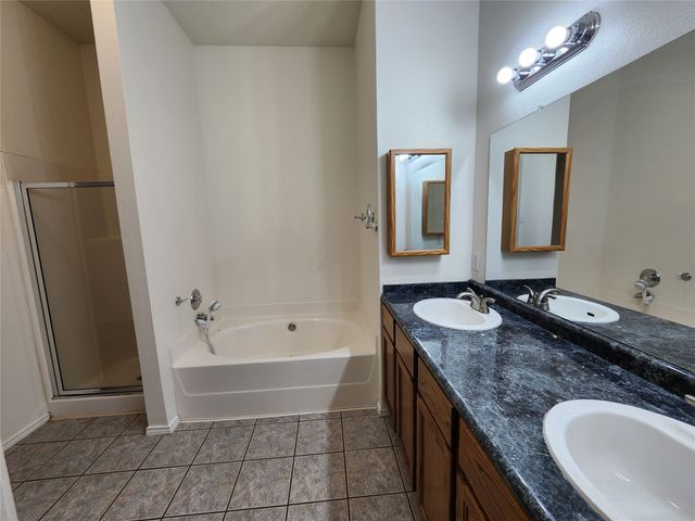 504 Ryan Street, Saginaw, TX 76179